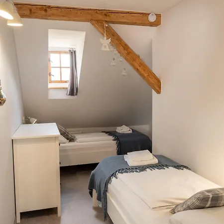 Sudeckie Nad Zalewem I *